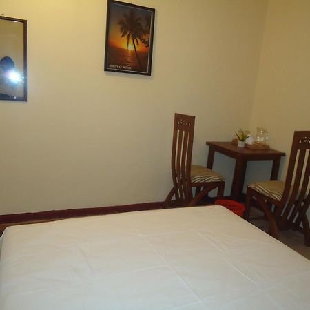 Guest House Kaduwela Exterior photo